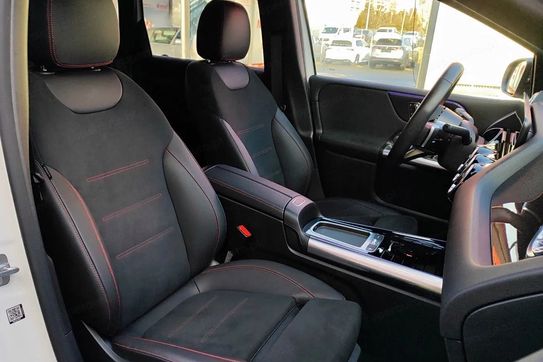 Mercedes Klasa B 220 4MATIC AMG Line