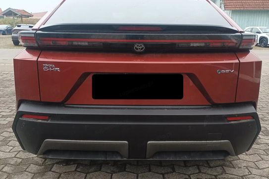 Toyota C-HR + Style BEV