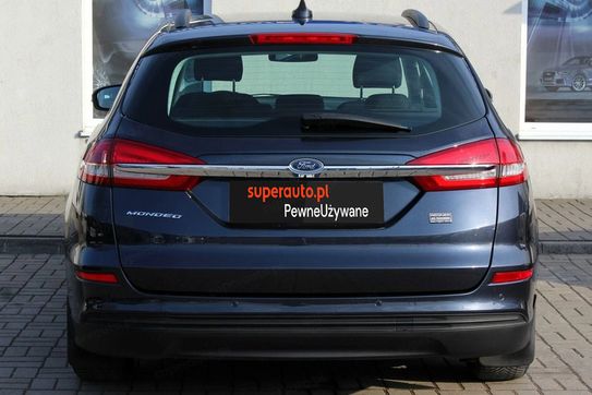 Ford Mondeo 2.0 Hybrid Trend