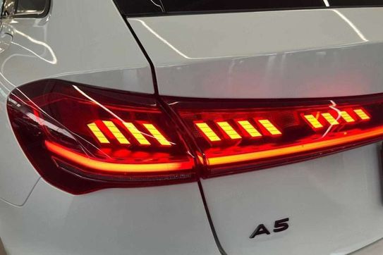 Audi A5 e-Hybrid quattro Avant