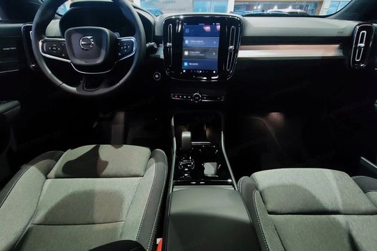 Volvo XC40 B3 Plus Dark