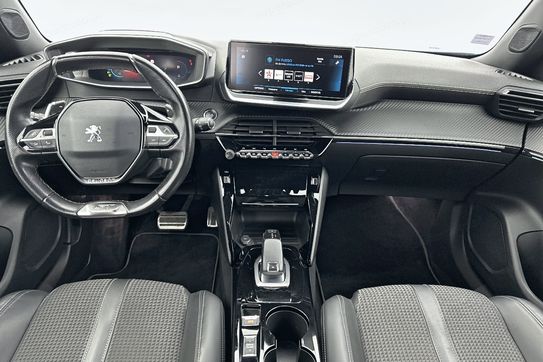 Peugeot 2008 GT 1.2 PureTech EAT8