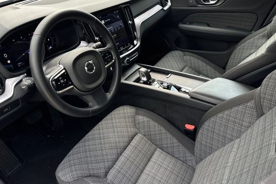 Volvo V60 Cross Country Core B4 D AWD