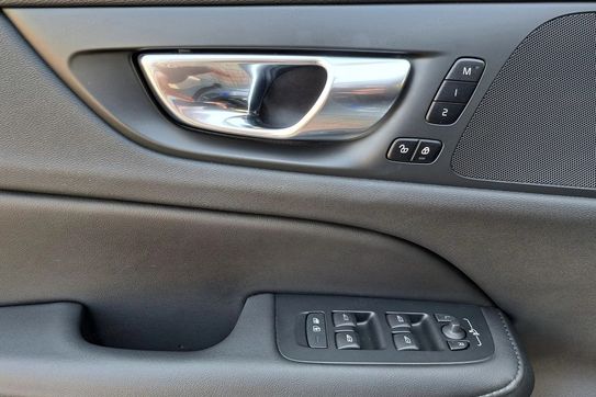 Volvo V60 B4 B Plus Dark aut