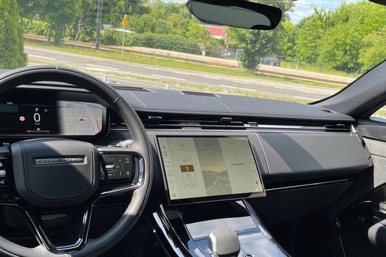 Land Rover Range Rover Sport D300 Dynamic SE