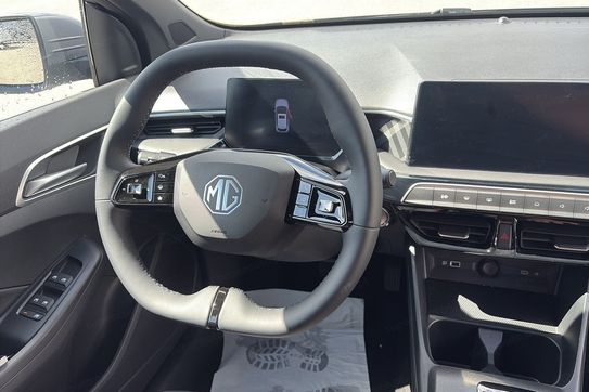 MG 3 Exclusive 1.5 Hybrid+ AT