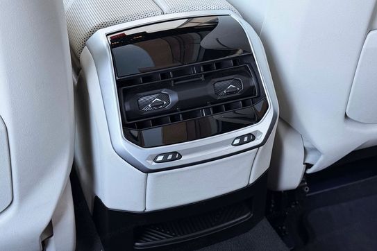 BMW Seria 7 740d xDrive M Sport