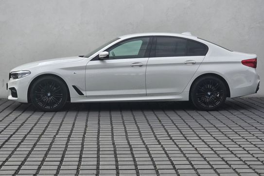 BMW Seria 5 520d xDrive M Sport sport-aut