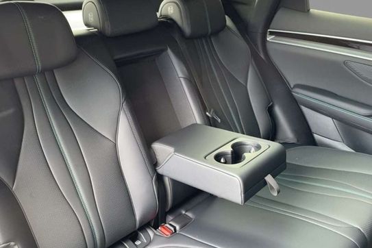BYD Seal U DM-i  Design AWD