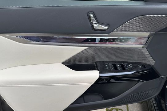 BMW Seria 7 M760e xDrive