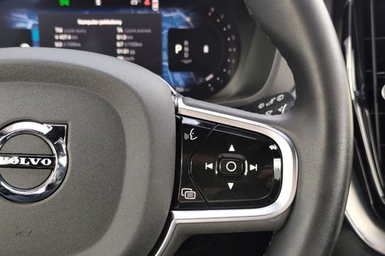 Volvo XC60 B5 B AWD Plus Dark