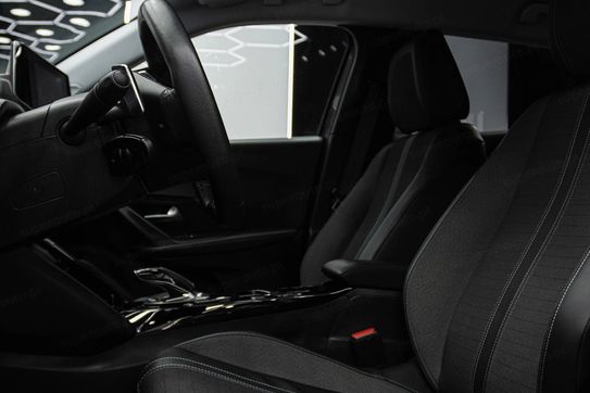 Peugeot 2008 1.2 PureTech Allure S&S EAT8