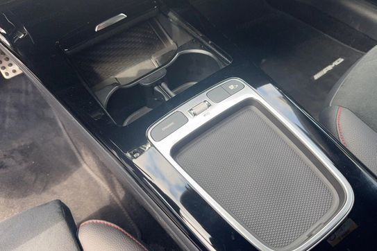 Mercedes CLA Shooting Brake 180 AMG Line