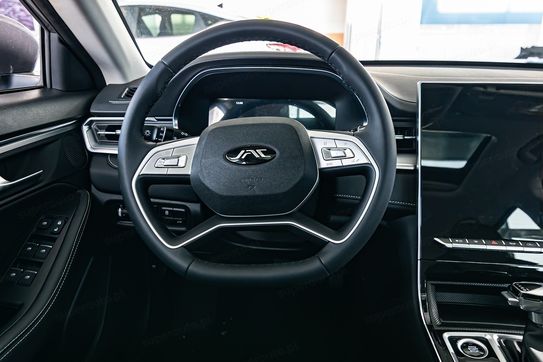 JAC 7 Plus 1.5T CVT