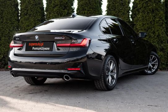 BMW Seria 3 320d xDrive Sport Line
