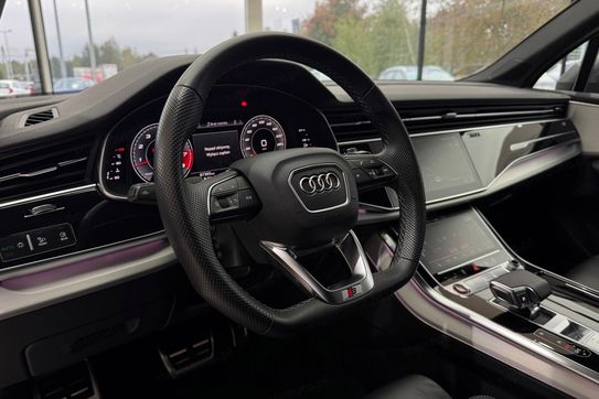 Audi Q7 SQ7 TFSI quattro