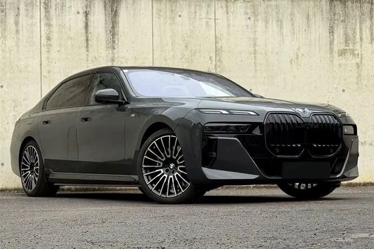 BMW Seria 7 740d xDrive M Sport