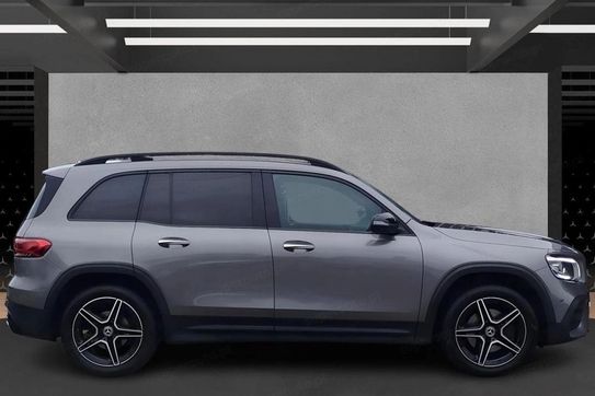 Mercedes GLB 200 AMG Line
