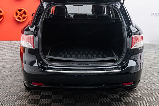 Toyota Avensis 2.0 Premium CVT