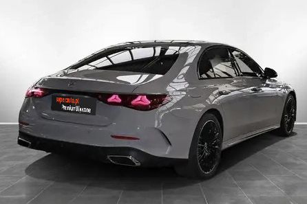Mercedes E Klasa E 200 mHEV 4-Matic AMG 9G-Tronic