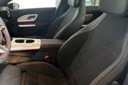 Mercedes CLA 200 AMG Line