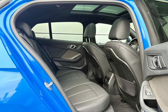 BMW Seria 1 120i M Sport sport-aut