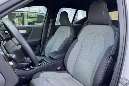 Volvo XC40 B3 Plus Dark