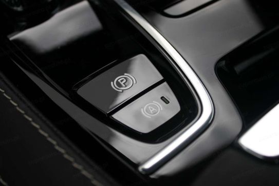 Volvo V60 T6 AWD Plug-In Hybrid Plus Dark