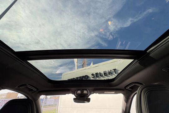 Volvo XC90 T8 AWD Plug-In Hybrid Ultra Dark 7os