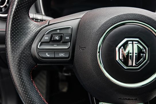 MG HS 1.5 T-GDI Luxury