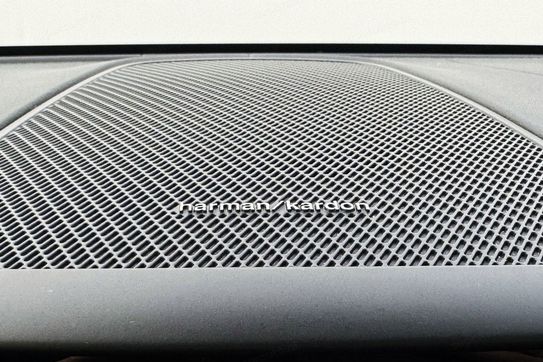 Volvo XC60 T6 Plug-In Hybrid AWD Ultra Dark aut