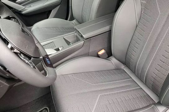 Peugeot 308 GT S&S e-DCS6 1.2 mHEV