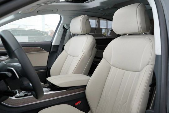 Audi A8 L 60 TFSI e quattro