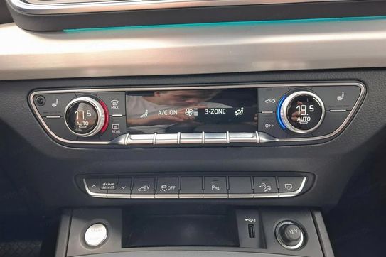 Audi Q5 50 TFSI e quattro S Line