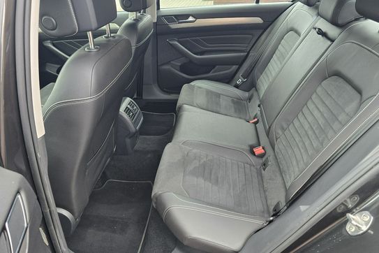 Volkswagen Passat 1.5 TSI Elegance
