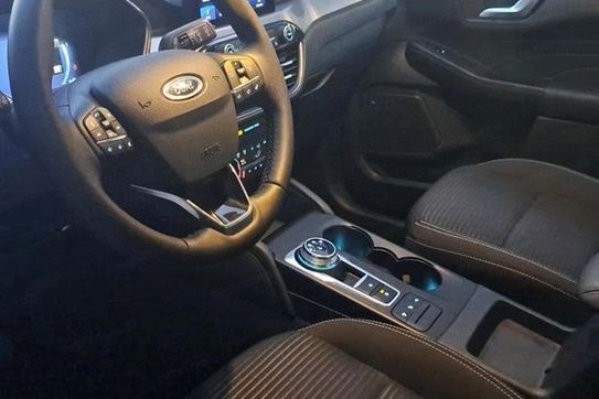 Ford Kuga FHEV FWD Titanium
