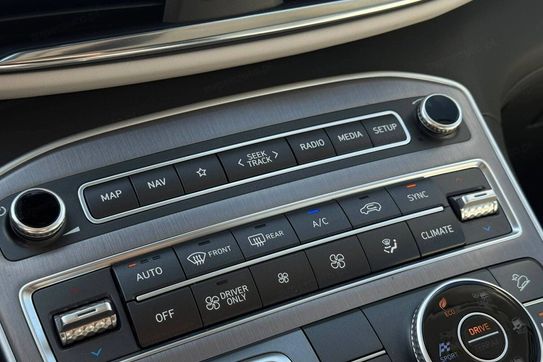 Hyundai Santa Fe 1.6 T-GDI HEV Platinum 4WD
