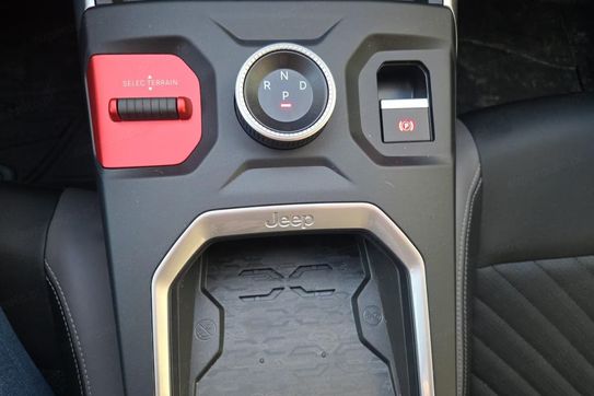 Jeep Compass First Edition 1.2 mHEV FWD DCT