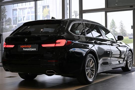 BMW Seria 5 518d mHEV aut