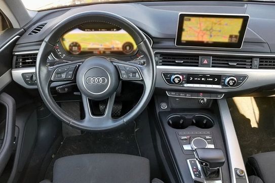Audi A4 2.0 TDI S tronic