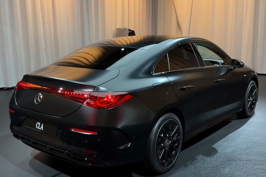 Mercedes CLA 200 AMG Line