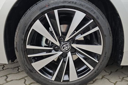 Toyota Corolla Style 1.8 Hybrid