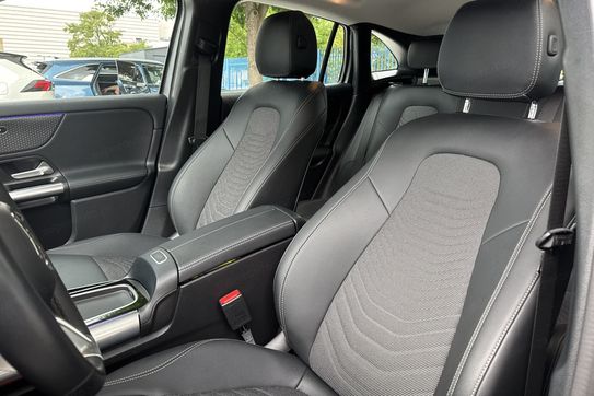 Mercedes GLA 200