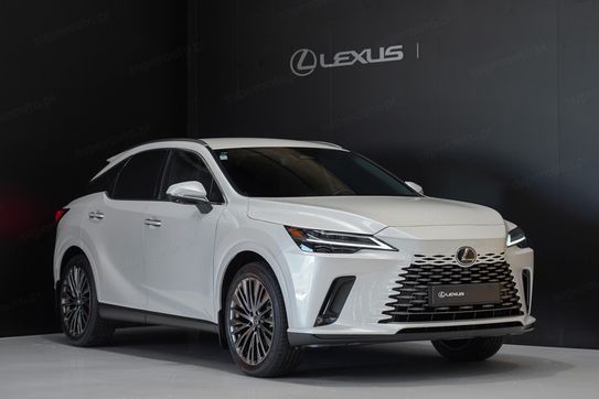 Lexus RX 450h+ Omotenashi 2.5 Hybrid Plug-in