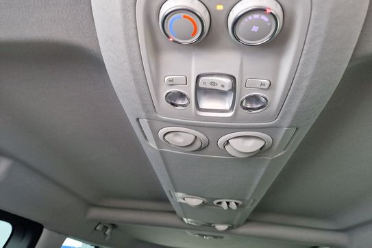 Peugeot Traveller BlueHDi Long Business EAT8