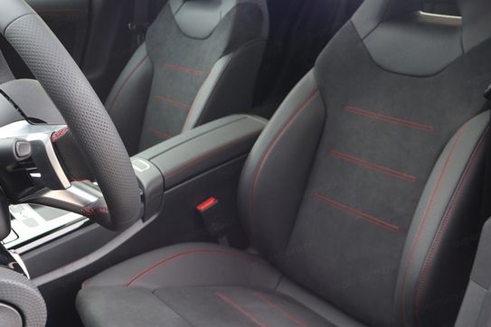 Mercedes CLA 200 AMG Line