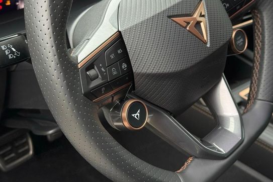 Cupra Leon eTSI DSG