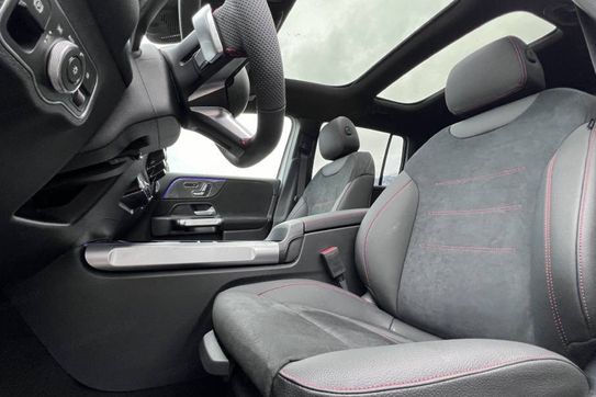 Mercedes GLB 220 4-Matic AMG Line