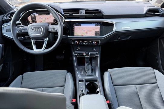 Audi Q3 35 TFSI mHEV S-Line S tronic