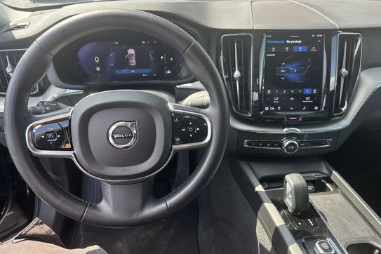 Volvo XC60 B4 B Plus Dark